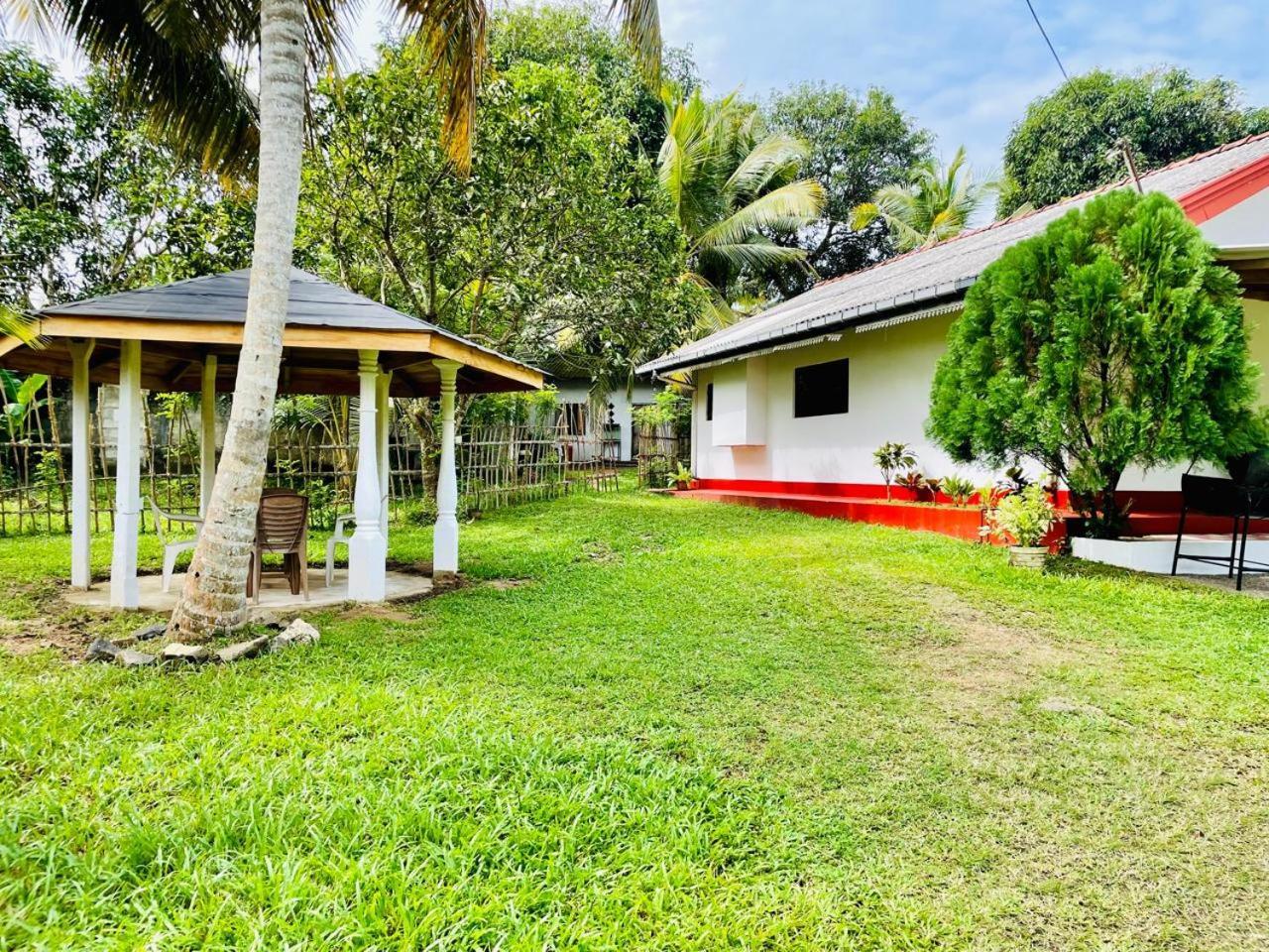 Secret Garden Mirissa Vila Exterior foto